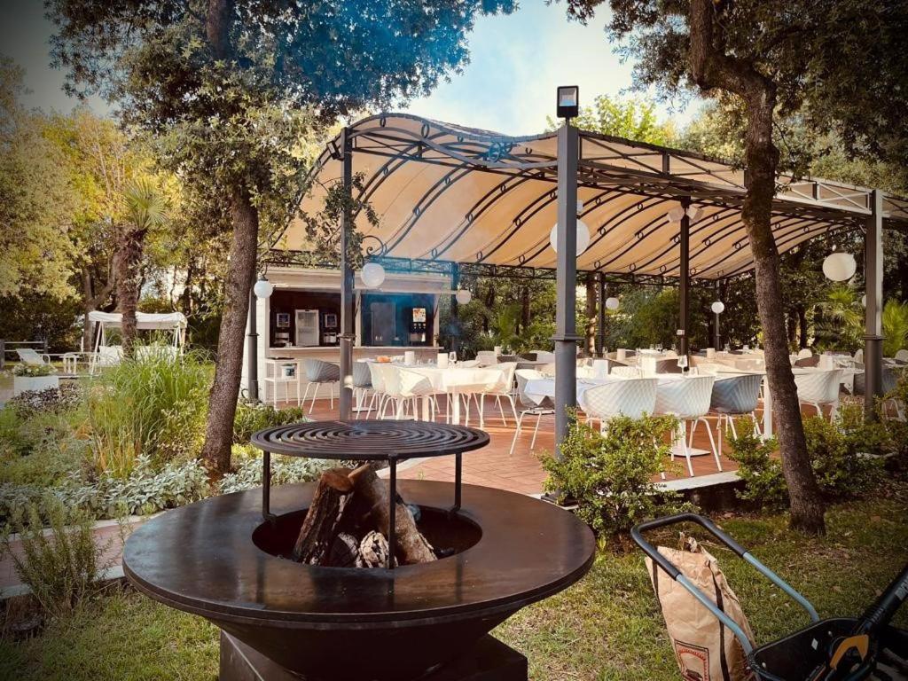 Hotel Raffaelli Villa Angela Forte dei Marmi Luaran gambar